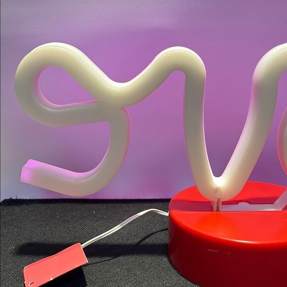 Pink Neon Love Sign - Picture 9 of 11